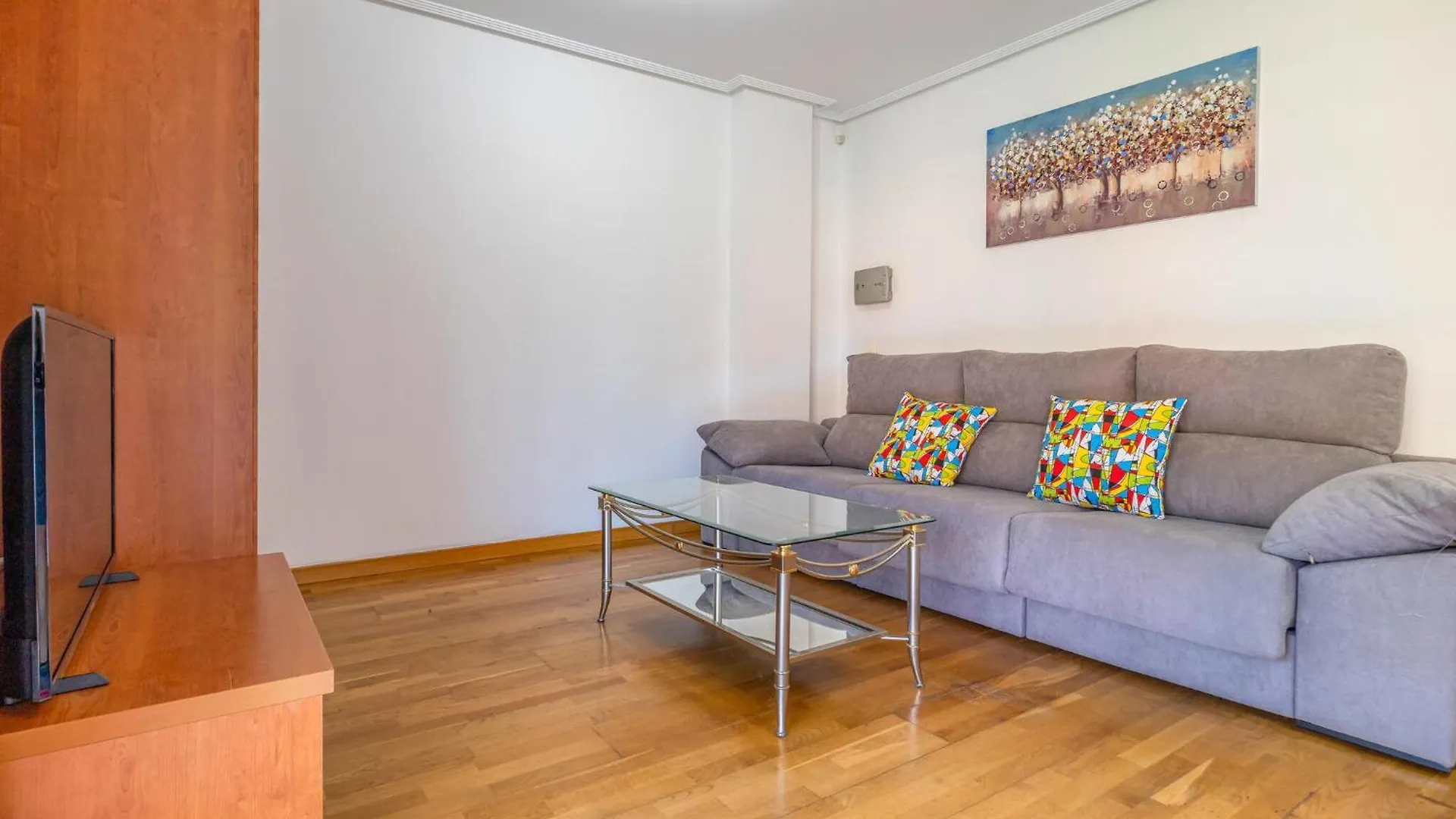 3 Bedroom Cozy Apartment In Almería Španělsko