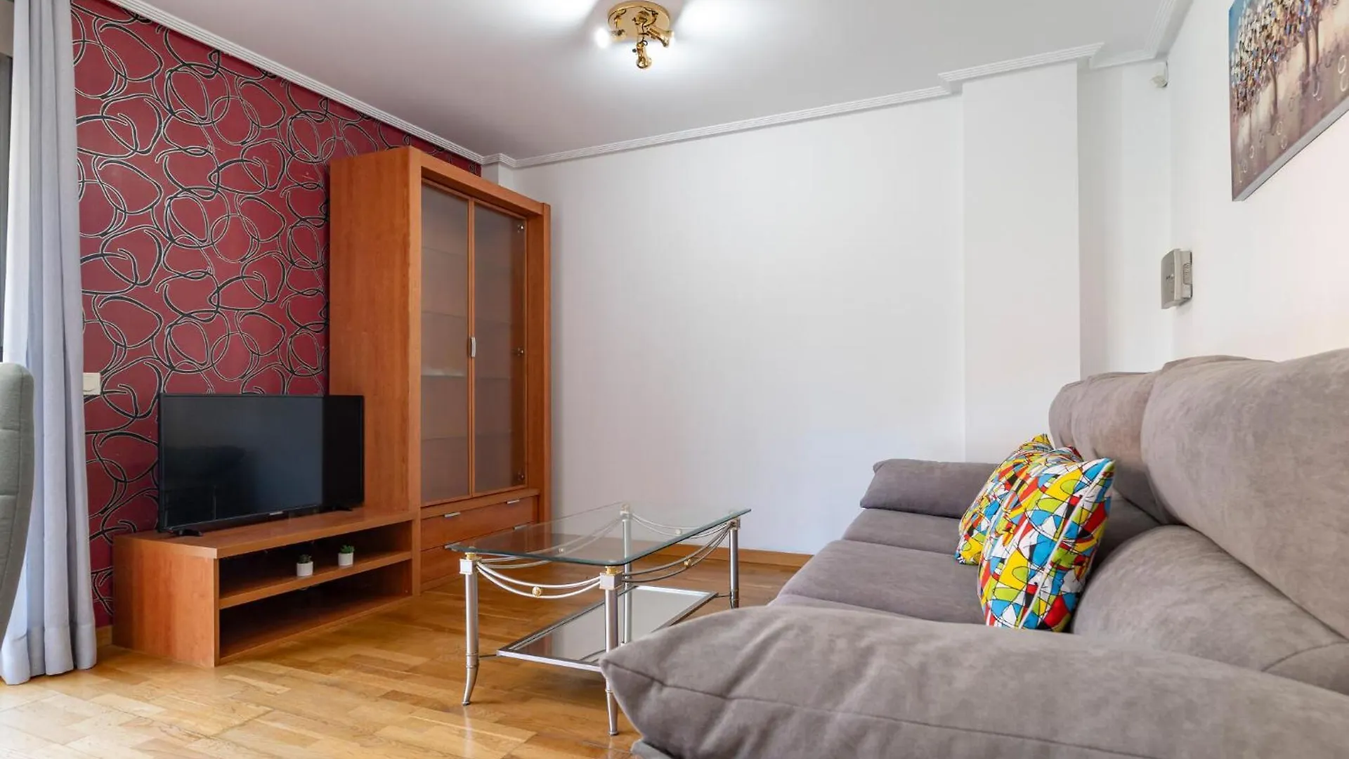 3 Bedroom Cozy Apartment In Almería 0*,  Španělsko